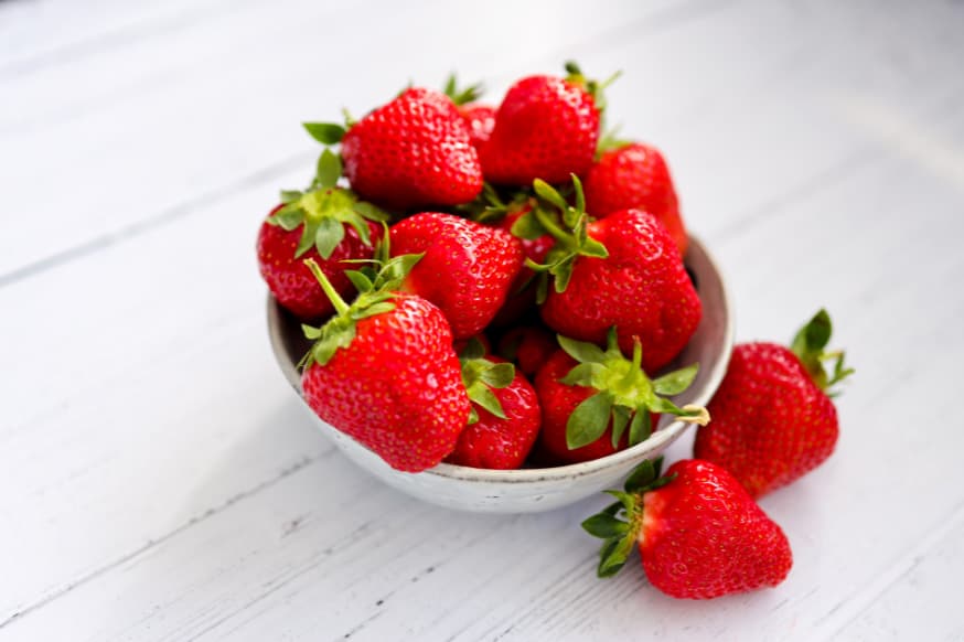 Bowl of strawberries for a diabetic-friendly snack